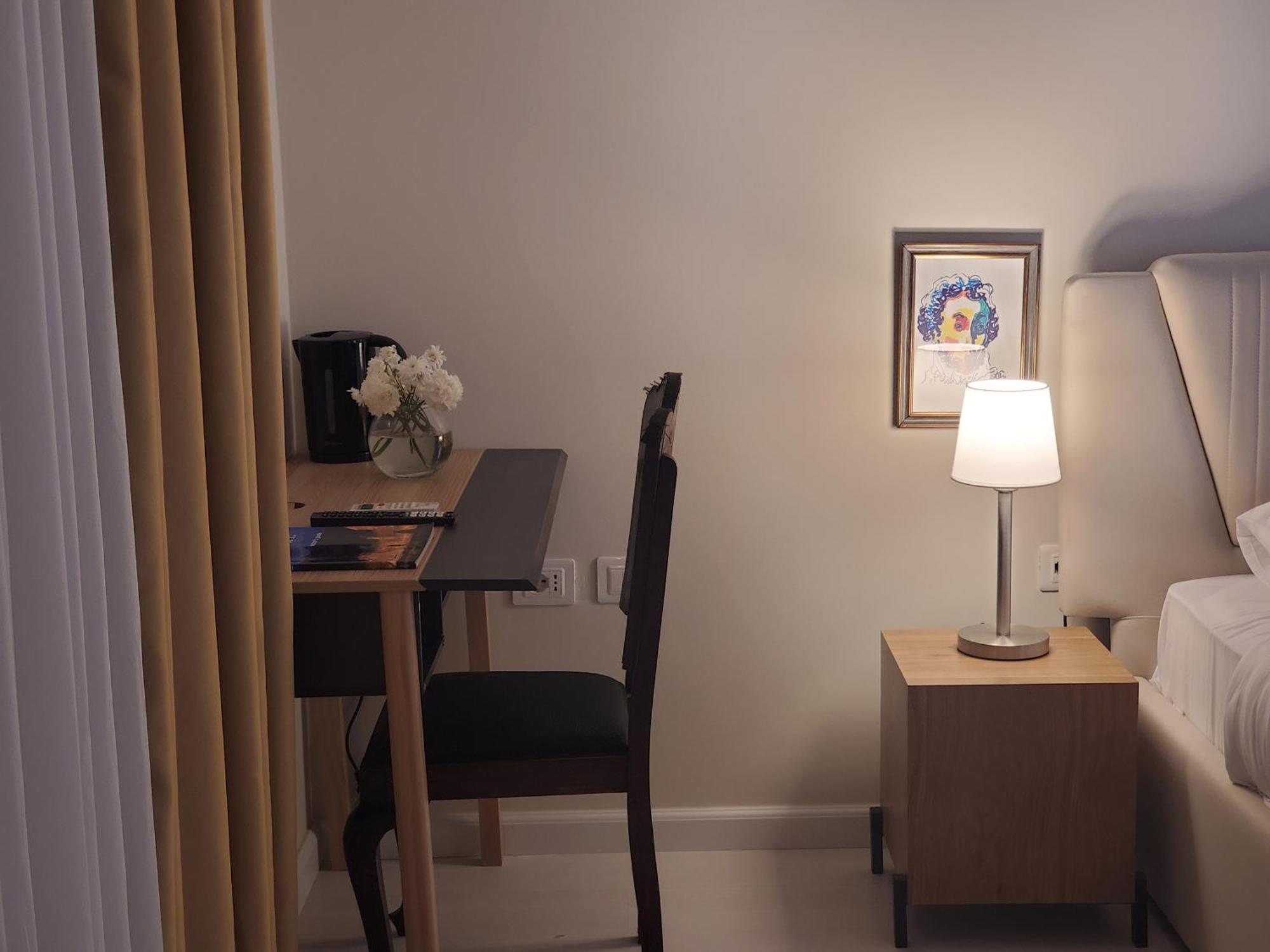 Niche Boutique Hotel Tirana Eksteriør billede