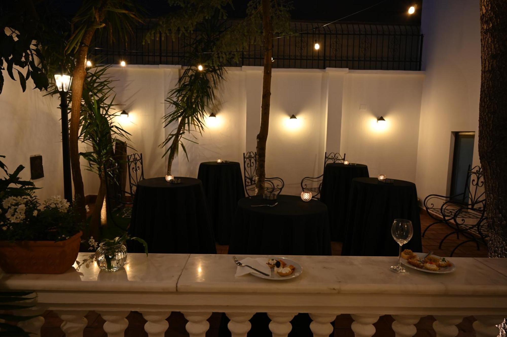 Niche Boutique Hotel Tirana Eksteriør billede