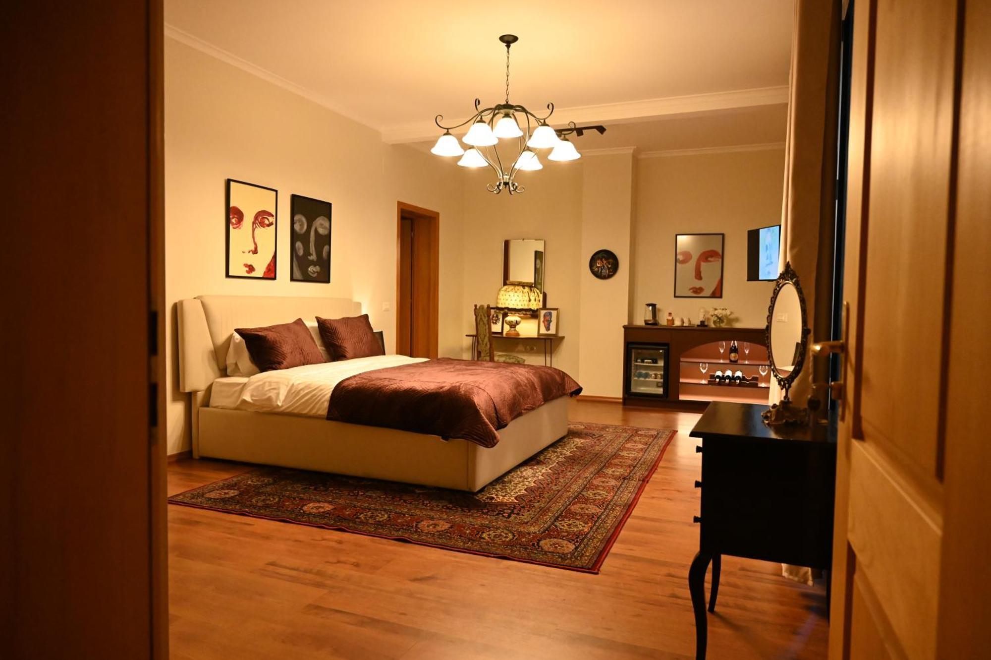 Niche Boutique Hotel Tirana Eksteriør billede